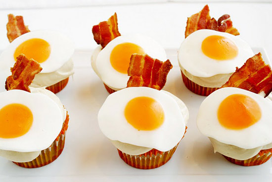 bacon_egg_cupcake2.jpg