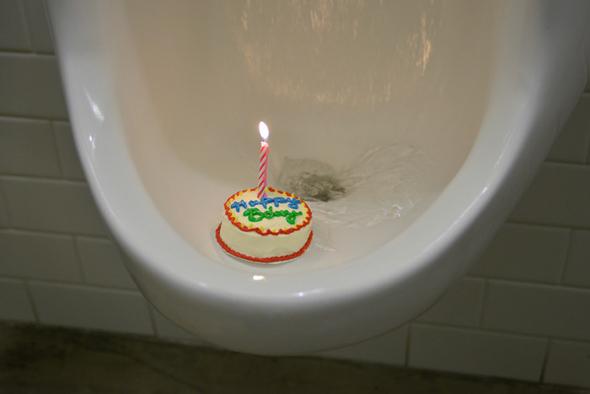 urinal-cake-birthday.jpeg
