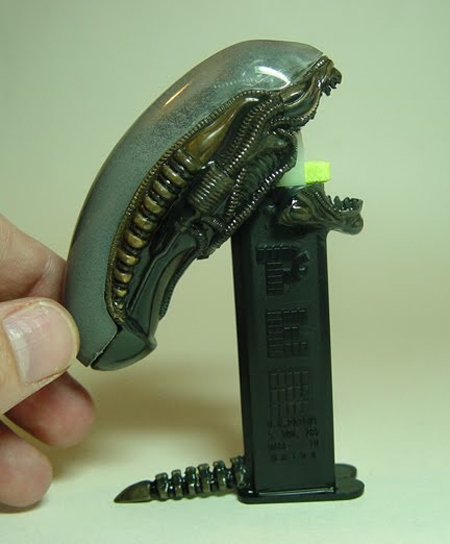 Alien Pez Dispenser