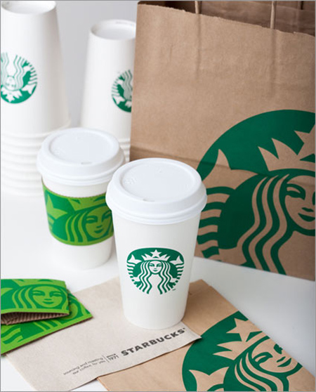 Starbucks Officially Switches To Its New Wordless Logo