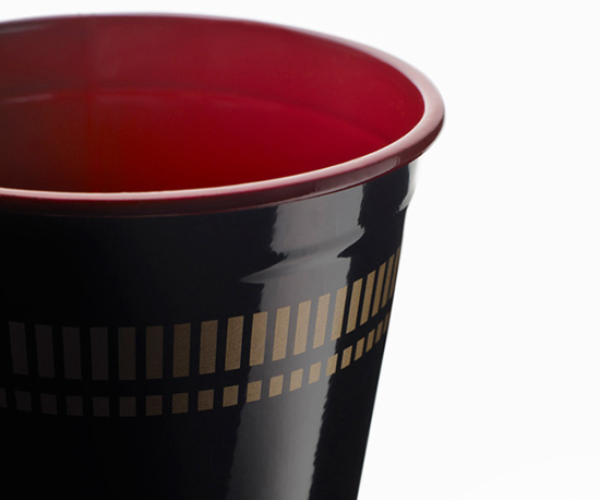 lacquered_cupnoodles2