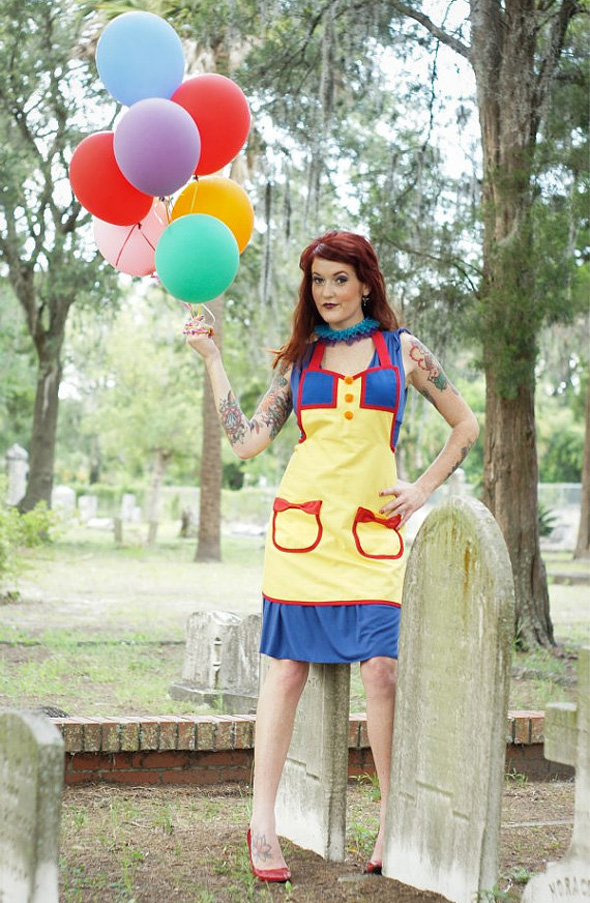 pennywise-it-apron