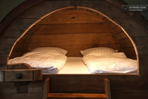 beer-barrel-bedroom-3