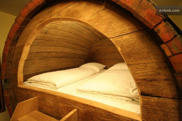 beer-barrel-bedroom-4