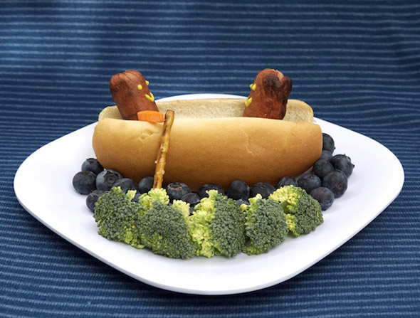 hot-dog-canoe