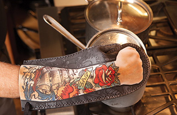 oven-mitt-action