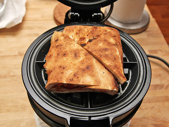 20140117-waffle-pizza-05-small