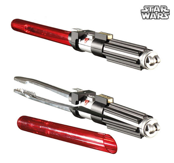 star-wars-lightsaber-tongs-2