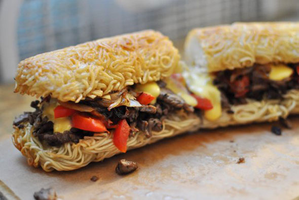 ramen-cheese-steak