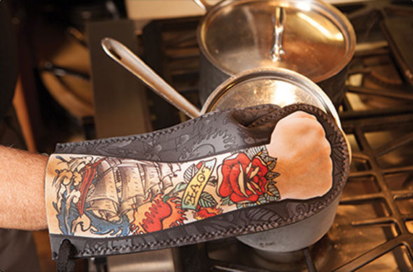 oven-mitt-action