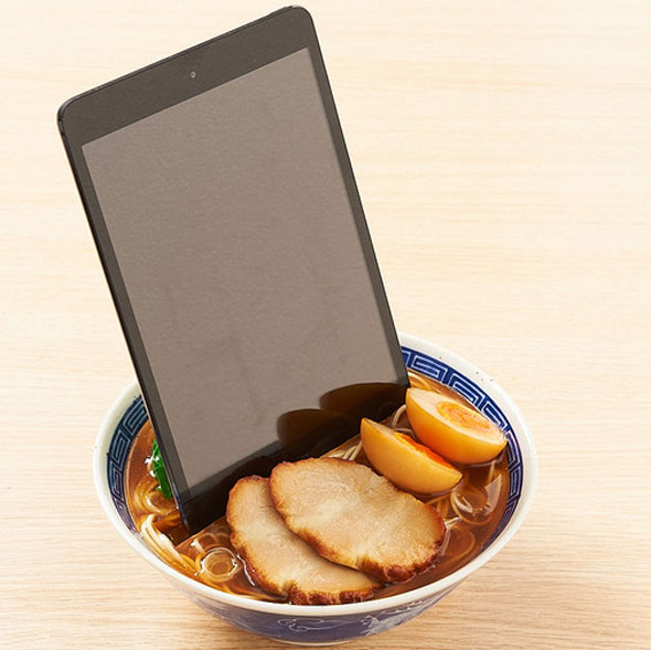 ramen-iphone-dock
