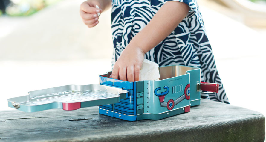 44107_robot-lunchbox-life-kid-09