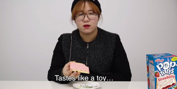 koreans-tasting-snacks