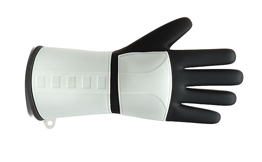 ilsh_trooper_silicone_oven_mitt-1