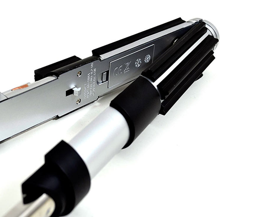 ivms_darth_vader_lightsaber_bbq_tongs_detail