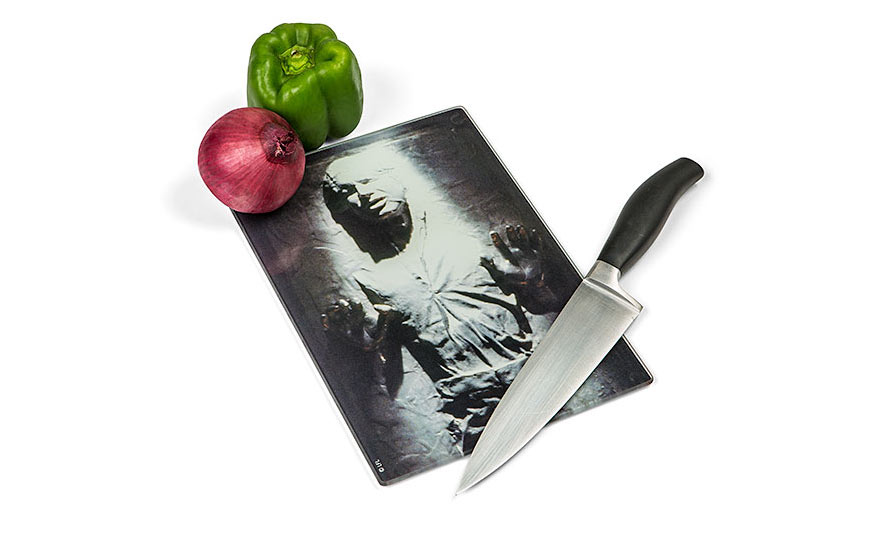ivnt_sw_han_solo_cutting_board