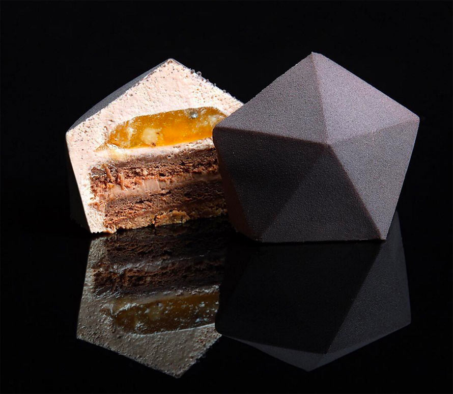 photo: Instagram @dinarakasko