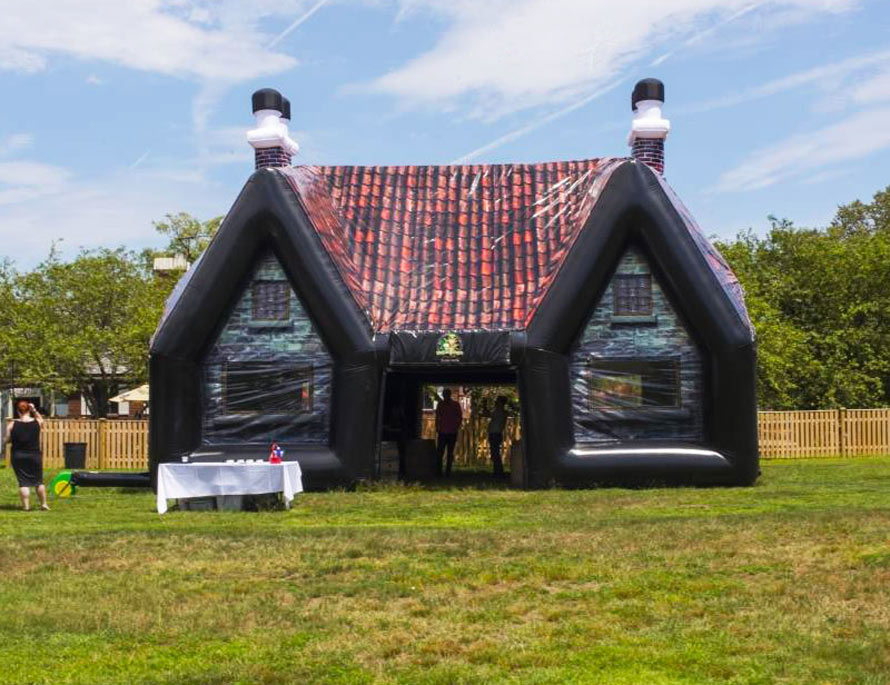 inflatable-pub-exterior-fwx-2