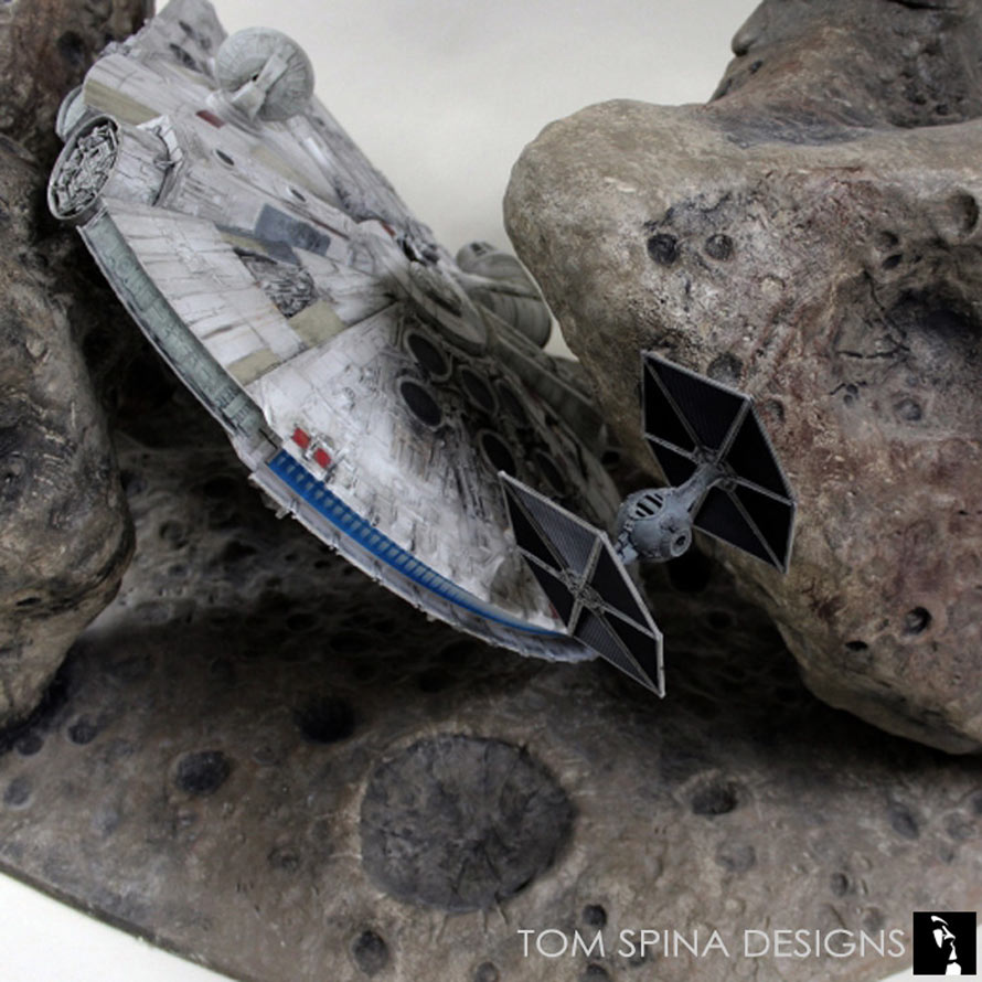 star-wars-millenium-falcon-asteroid-chase-coffee-table-7_1